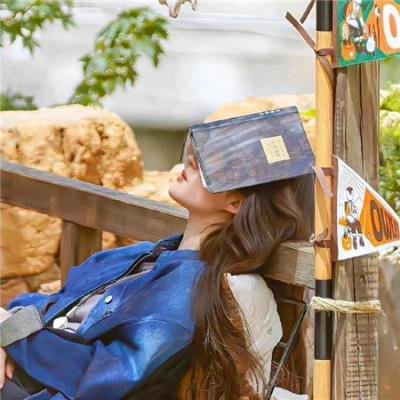 攻略五年竟成偏执反派白月光